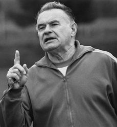 Константин Бесков