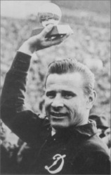 Лев Яшин